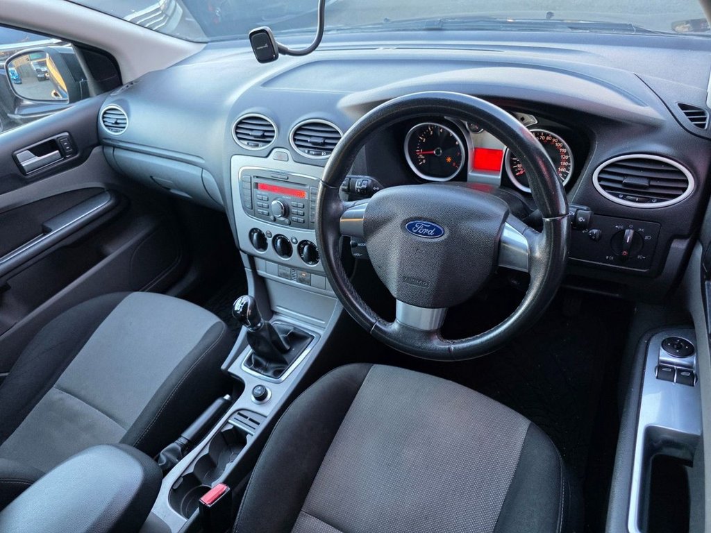 Used Ford Focus 2010 for sale - 77096457: Photo 11