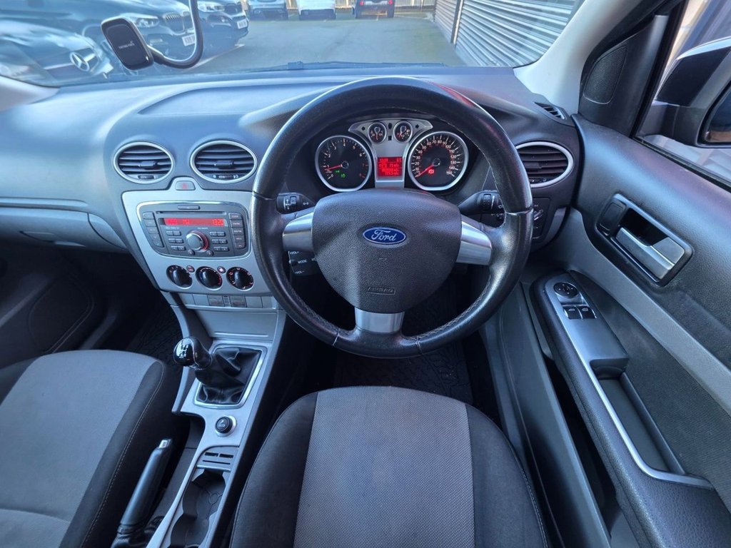 Used Ford Focus 2010 for sale - 77096457: Photo 13