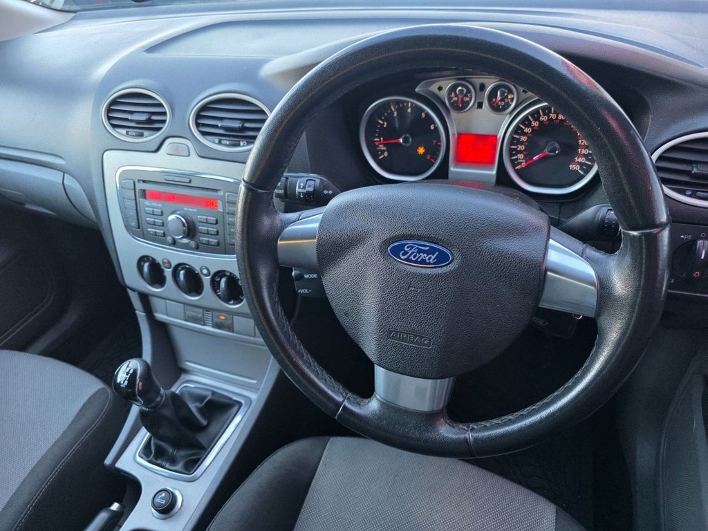 Used Ford Focus 2010 for sale - 77096457: Photo 16