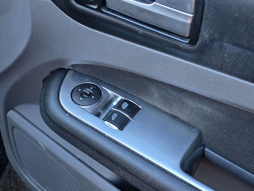 Used Ford Focus 2010 for sale - 77096457: Photo 20