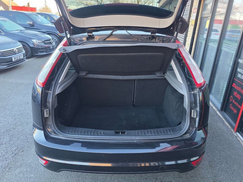 Used Ford Focus 2010 for sale - 77096457: Photo 29