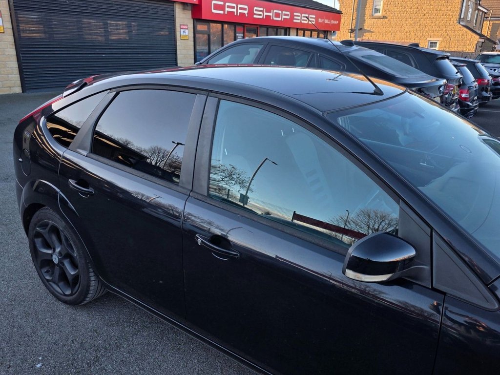 Used Ford Focus 2010 for sale - 77096457: Photo 35