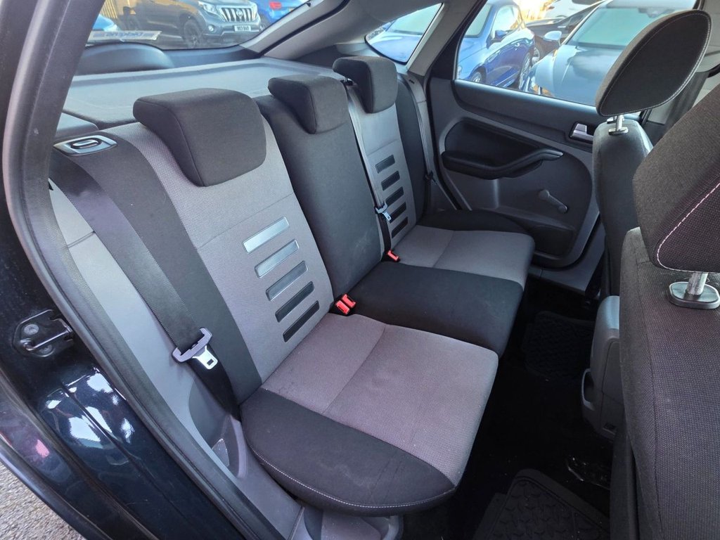 Used Ford Focus 2010 for sale - 77096457: Photo 6