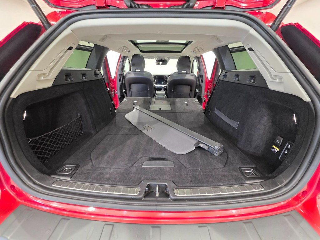 Used Volvo V60 2019 for sale - 76470553: Photo 32