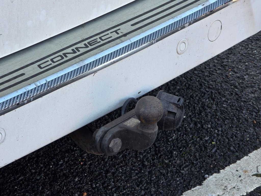 Used Ford Grand Tourneo Connect 2015 for sale - 77014569: Photo 18