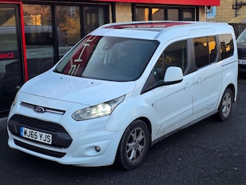 Used Ford Grand Tourneo Connect 2015 for sale - 77014569: Photo