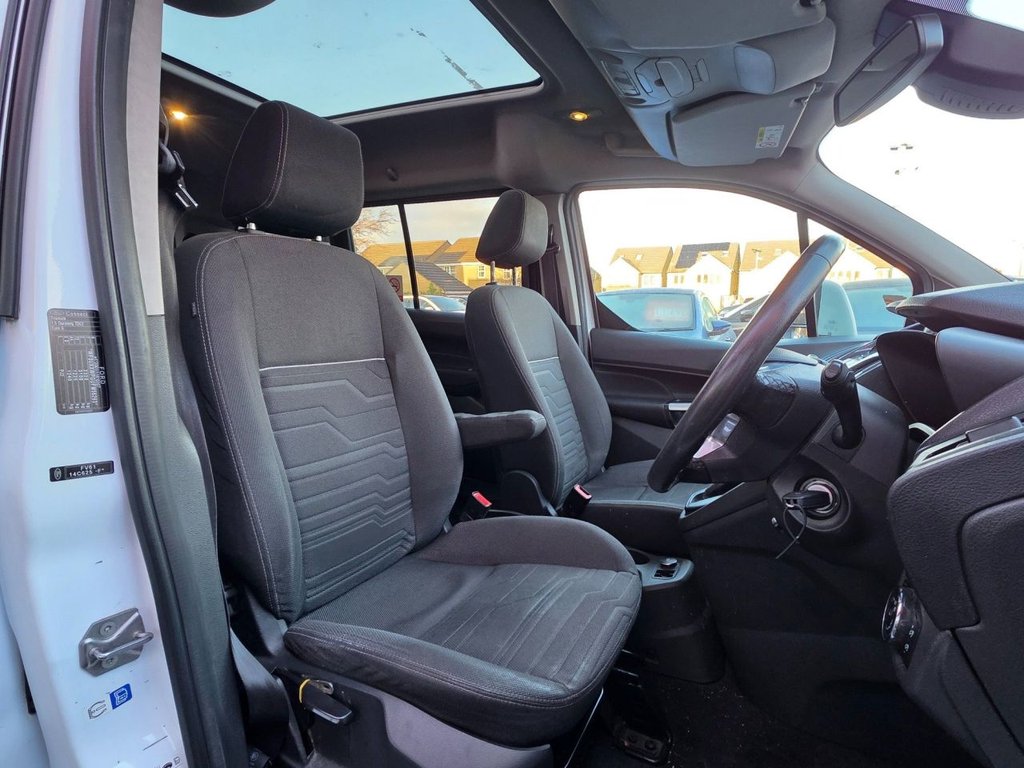 Used Ford Grand Tourneo Connect 2015 for sale - 77014569: Photo 2