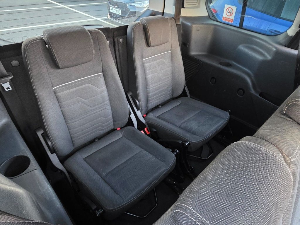 Used Ford Grand Tourneo Connect 2015 for sale - 77014569: Photo 20