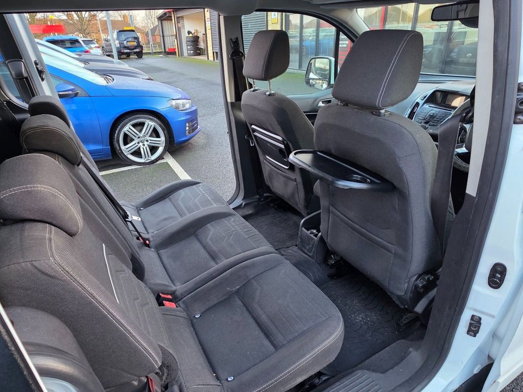 Used Ford Grand Tourneo Connect 2015 for sale - 77014569: Photo 22