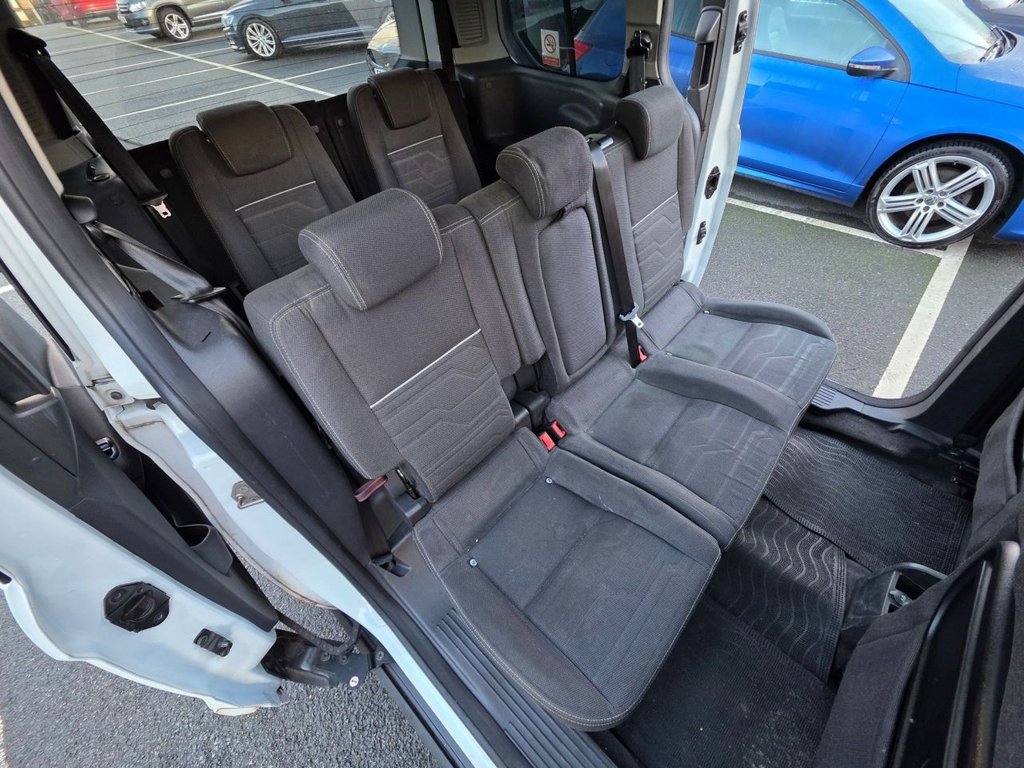 Used Ford Grand Tourneo Connect 2015 for sale - 77014569: Photo 7