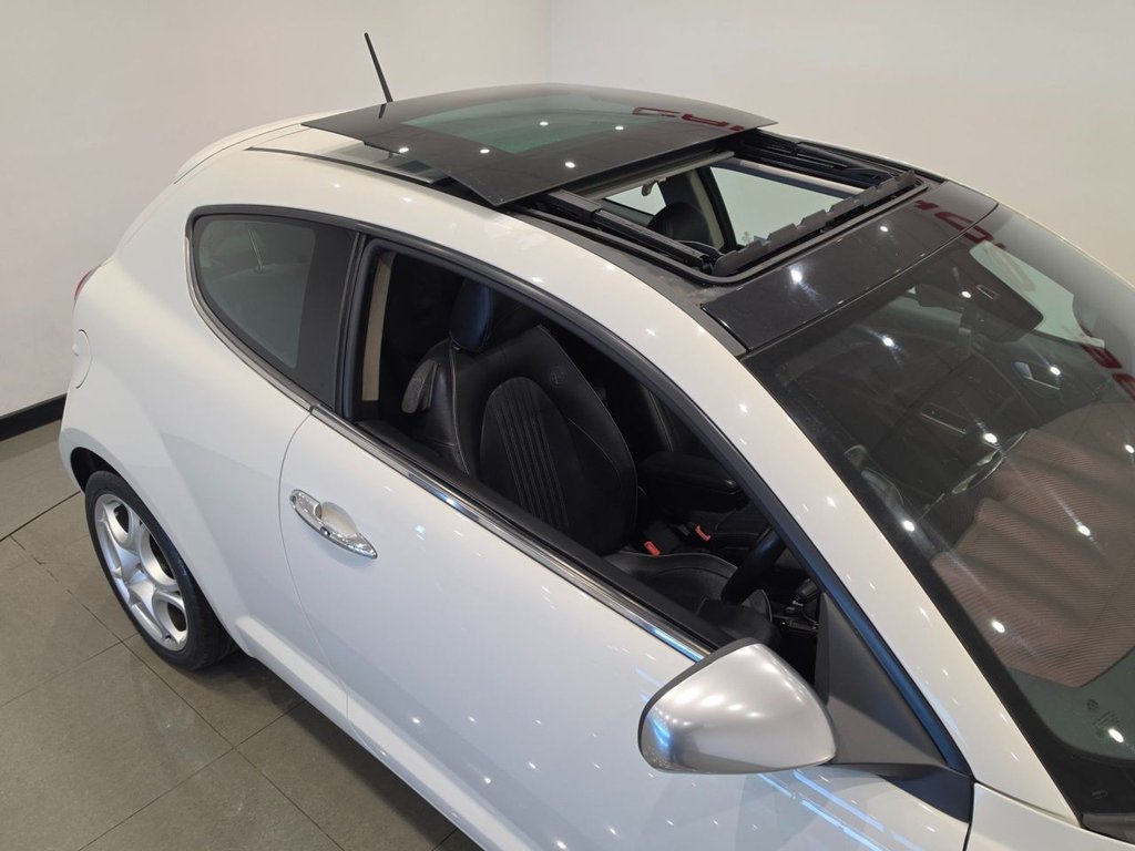 Used Alfa Romeo MiTo 2009 for sale - 77920353: Photo 46