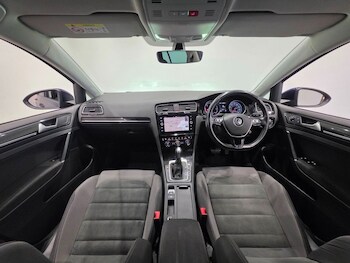 Used Volkswagen Golf 2020 for sale - 75628281: Photo