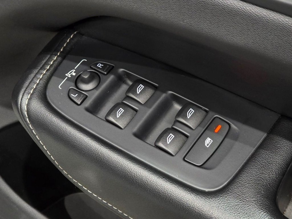 Used Volvo XC60 2018 for sale - 75937551: Photo 12