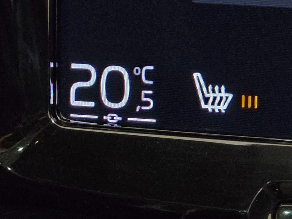 Used Volvo XC60 2018 for sale - 75937551: Photo 22