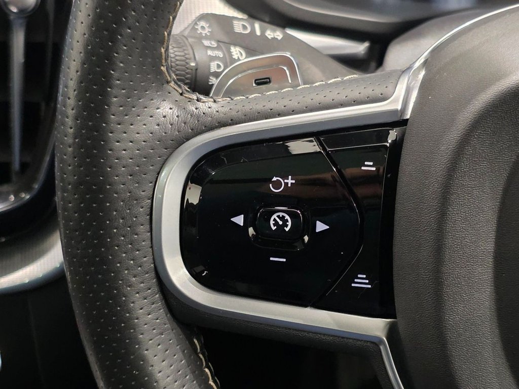 Used Volvo XC60 2018 for sale - 75937551: Photo 23