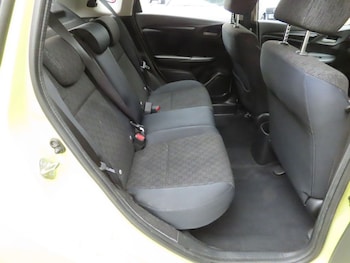 Used Honda Jazz 2015 for sale - 79371084: Photo