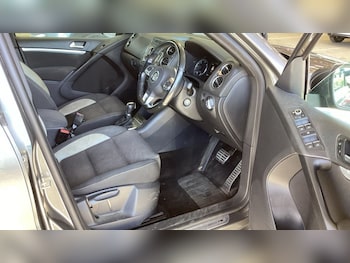 Used Volkswagen Tiguan 2015 for sale - 75628297: Photo