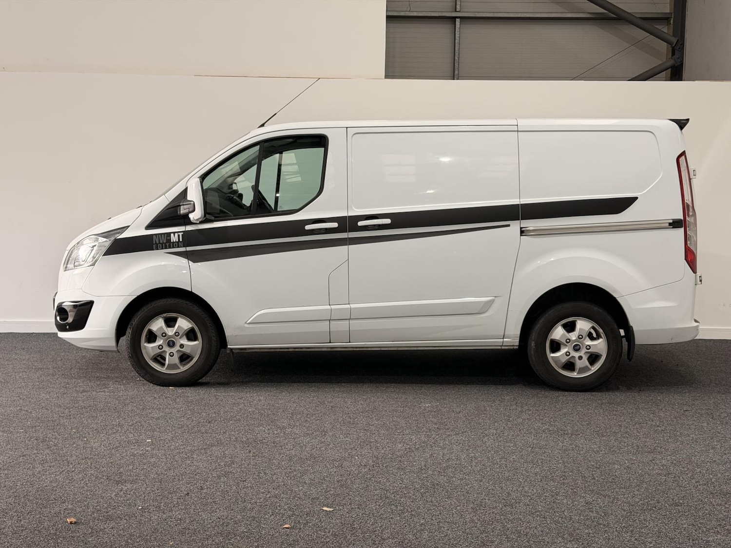 Used Ford Transit Custom 2017 for sale - 76908406: Photo 2