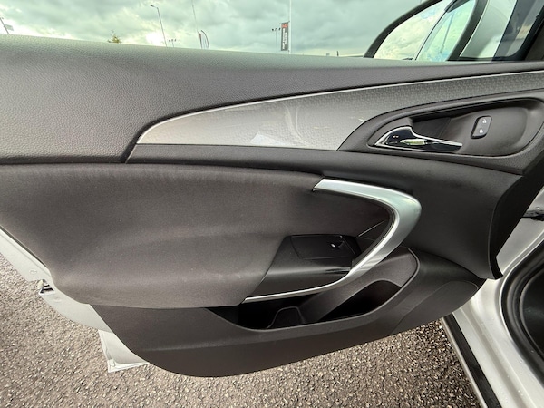 Used Vauxhall Insignia 2015 for sale - 75949977: Photo 20