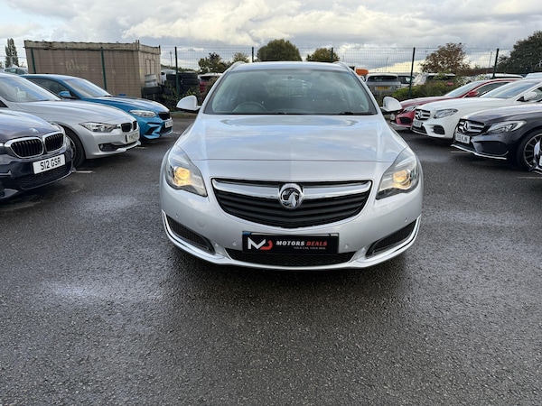 Used Vauxhall Insignia 2015 for sale - 75949977: Photo 2