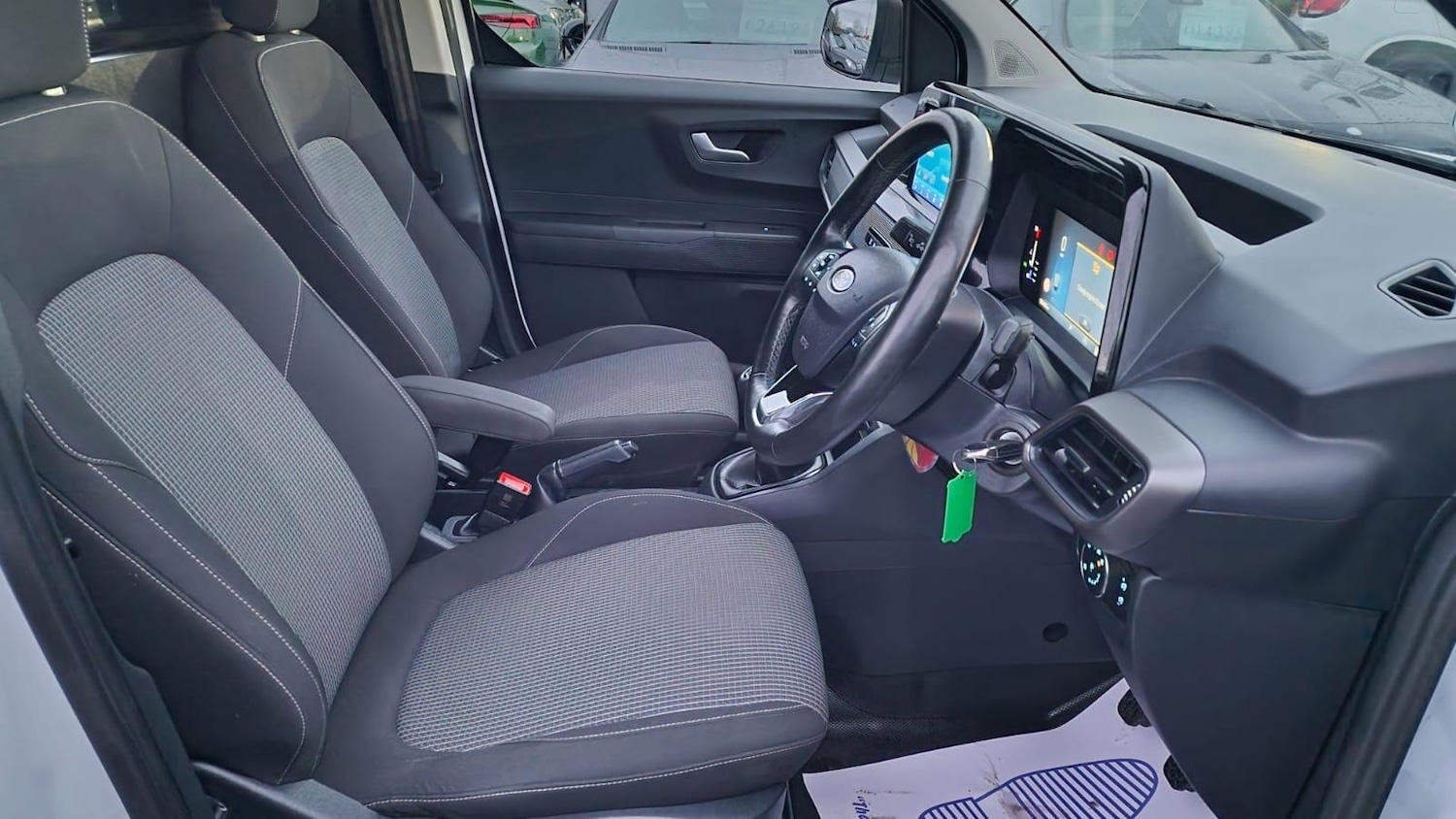 Used Ford Transit Courier 2024 for sale - 76440584: Photo 13