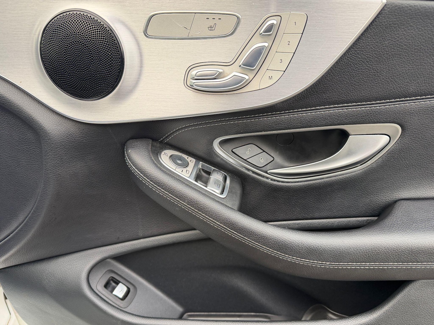 Used Mercedes-Benz C Class for sale - 77598870: Photo 34