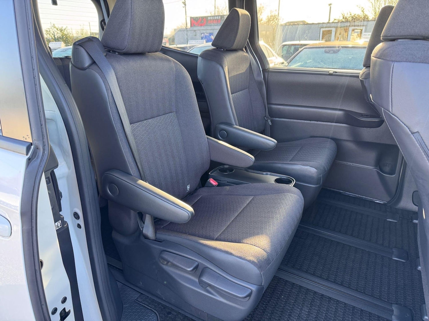 Used Toyota Voxy for sale - 76701381: Photo 24