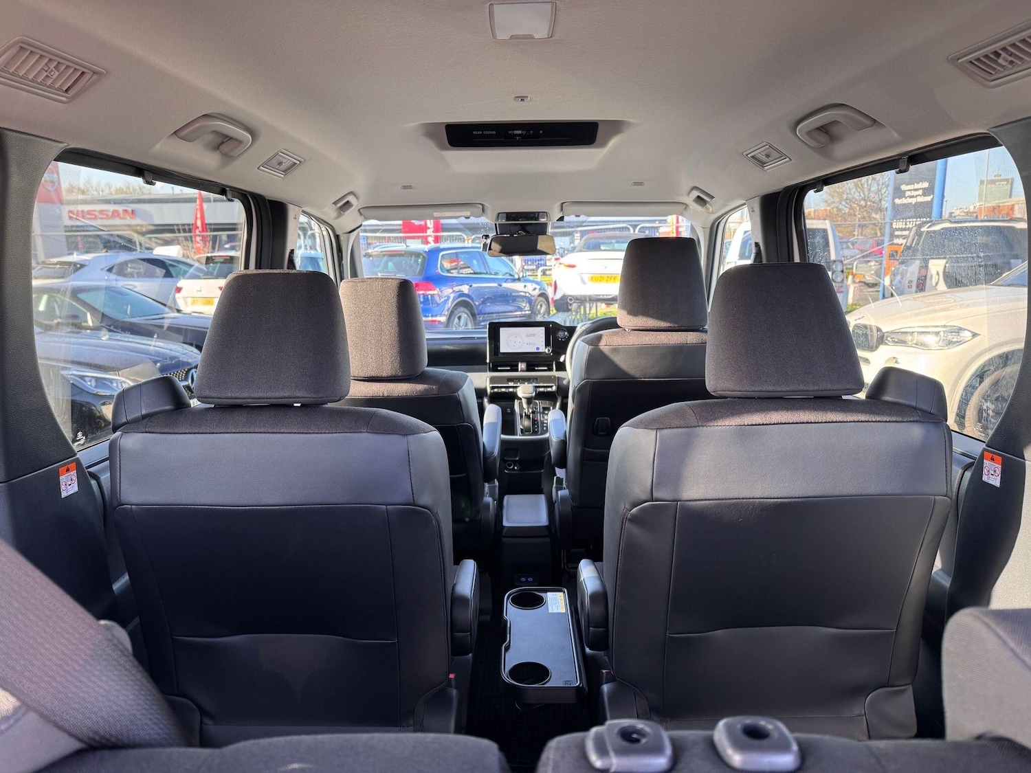 Used Toyota Voxy for sale - 76701381: Photo 30