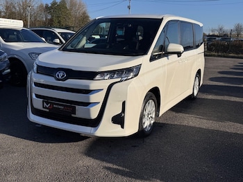 Used Toyota Voxy 2023 for sale - 76701381: Photo