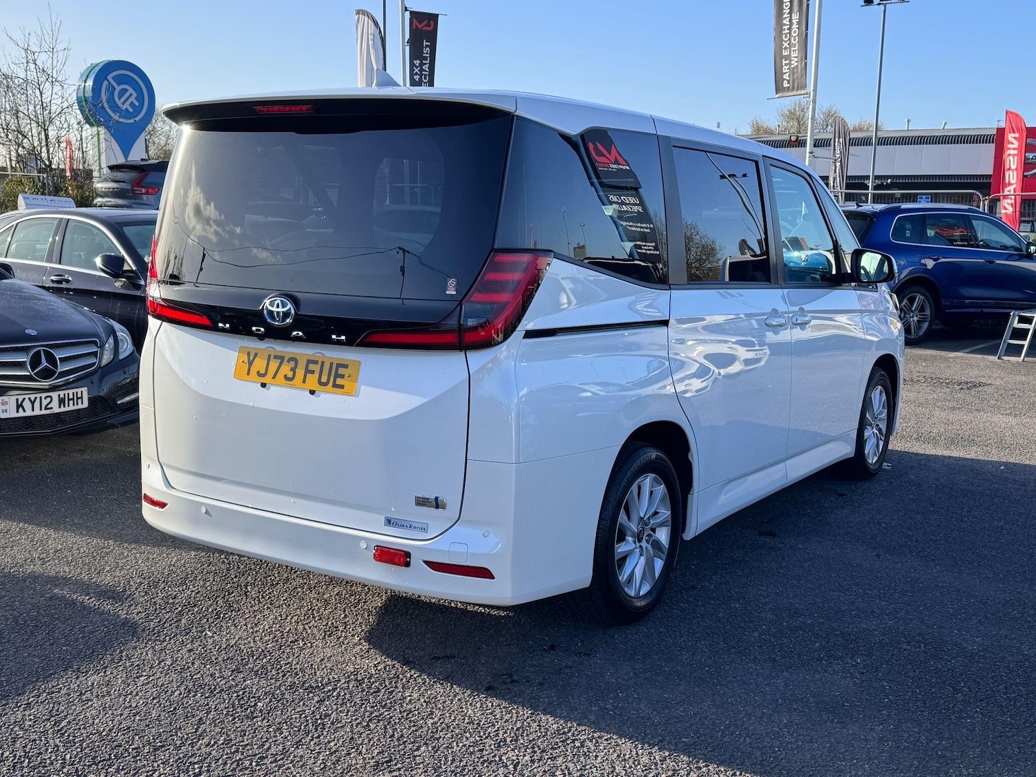 Used Toyota Voxy for sale - 76701381: Photo 9