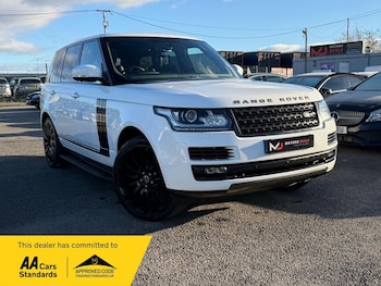 2016 (16) - 3.0 TDV6 Vogue SE 4dr Auto