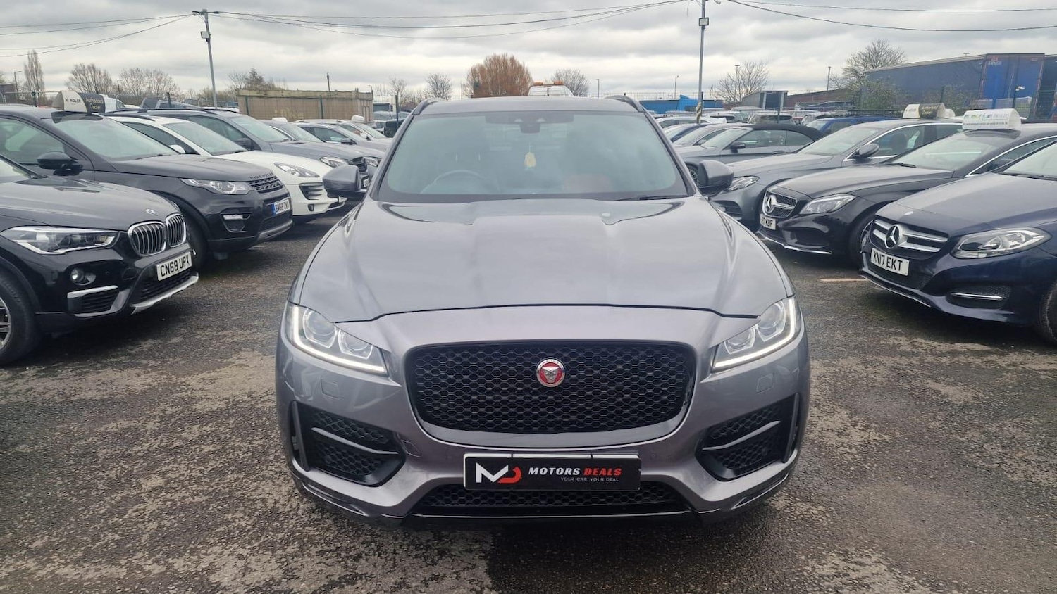 Used Jaguar F-Pace 2017 for sale - 77783151: Photo 2