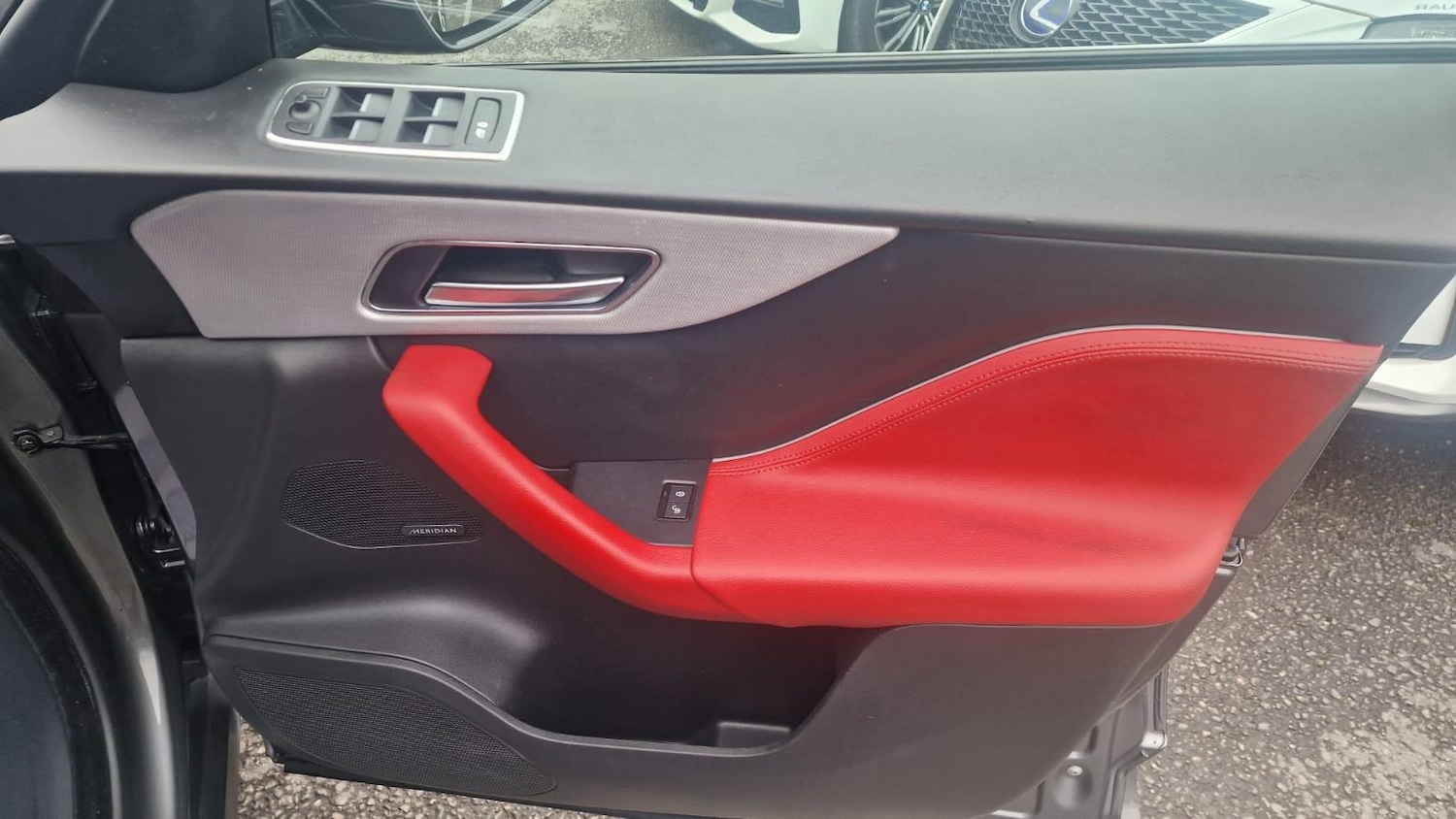 Used Jaguar F-Pace 2017 for sale - 77783151: Photo 29