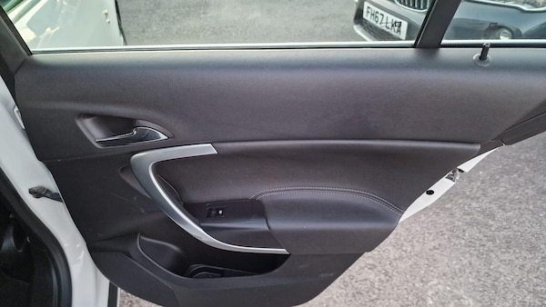Used Vauxhall Insignia 2012 for sale - 76095145: Photo 30