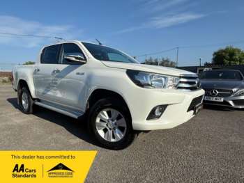 Used Toyota Hilux 2017 for sale - 75002063: Photo