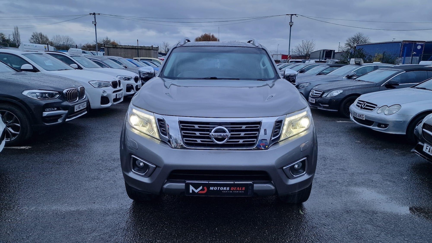 Used Nissan Navara 2017 for sale - 76942407: Photo 2