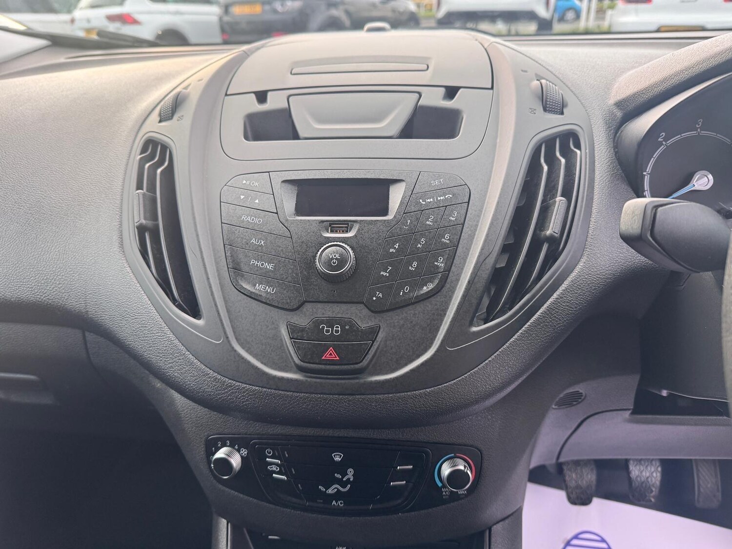 Used Ford Transit Courier 2019 for sale - 76399061: Photo 16