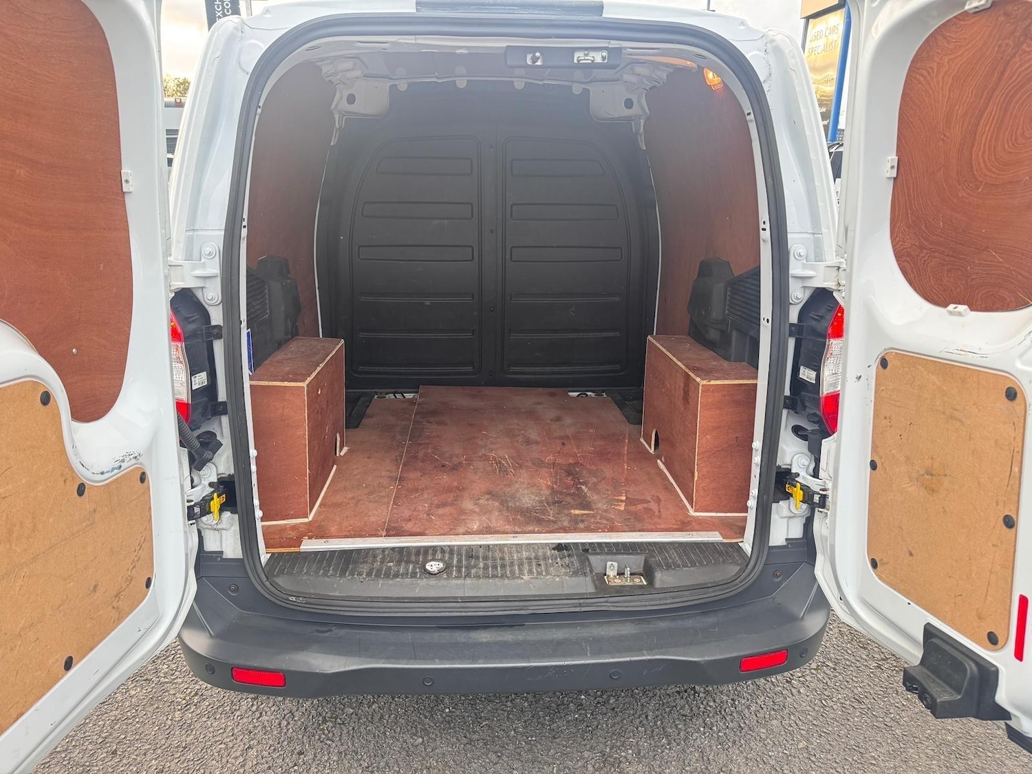 Used Ford Transit Courier 2019 for sale - 76399061: Photo 23