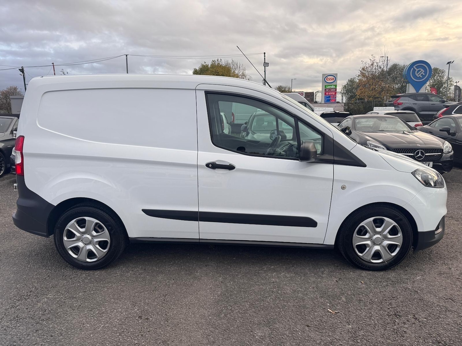 Used Ford Transit Courier 2019 for sale - 76399061: Photo 6