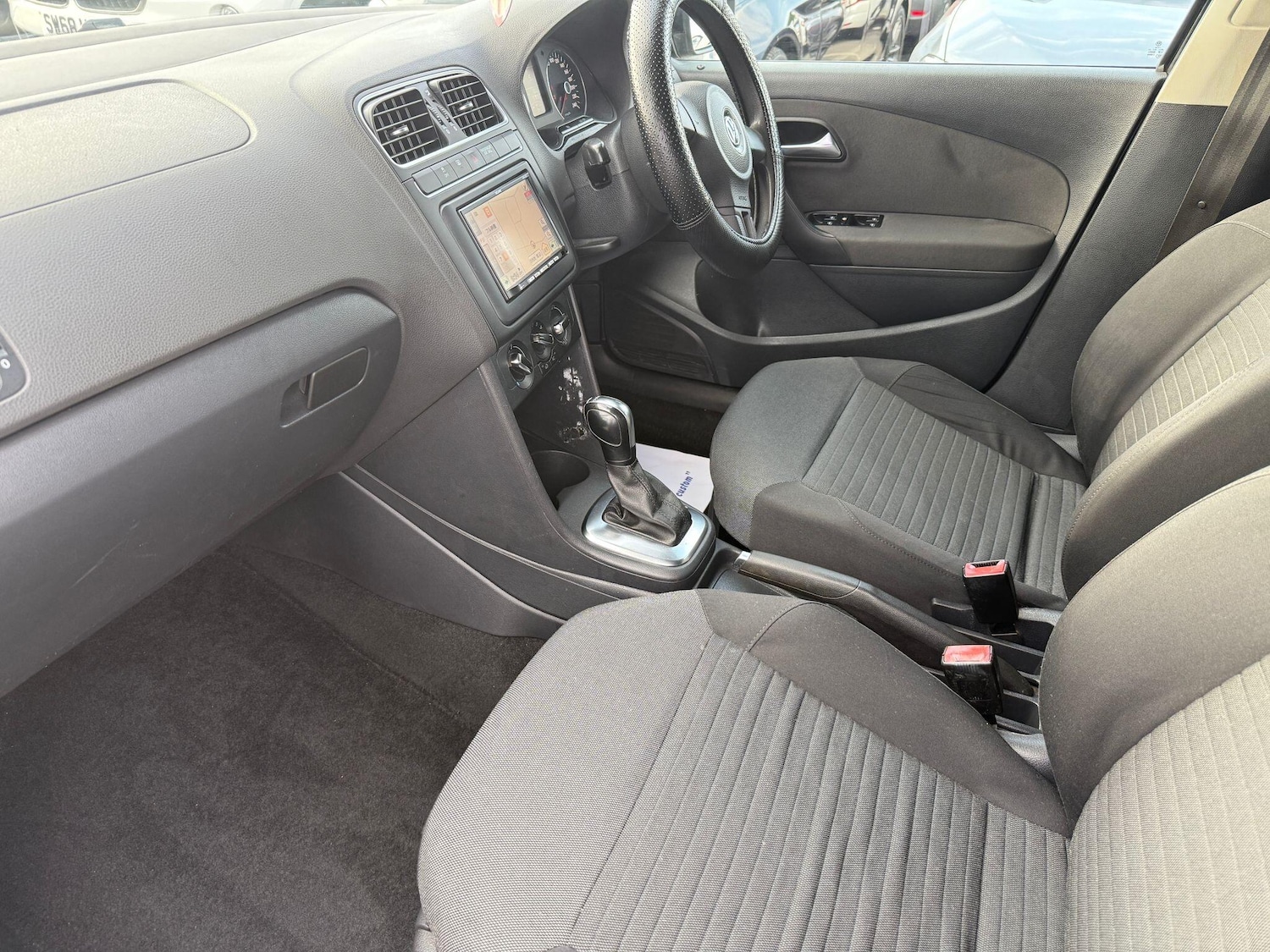 Used Volkswagen Polo 2012 for sale - 76446898: Photo 14