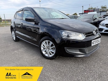 Used Volkswagen Polo 2012 for sale - 76446898: Photo