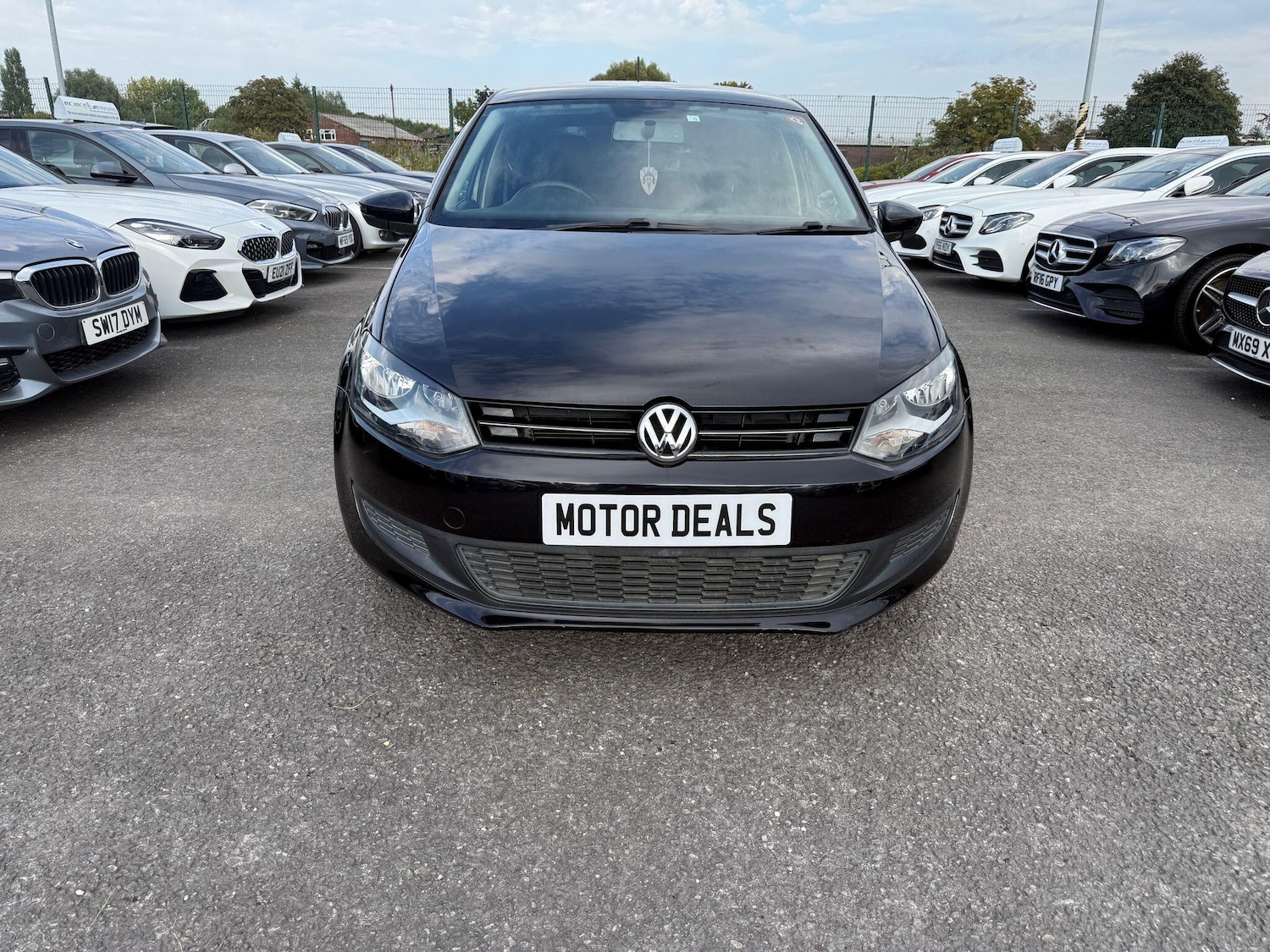 Used Volkswagen Polo 2012 for sale - 76446898: Photo 2