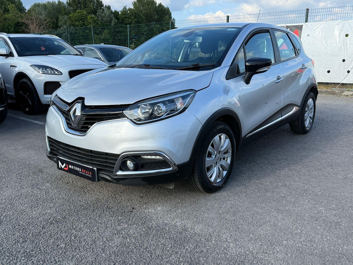 Used Renault Captur 2015 for sale - 75990594: Photo 4