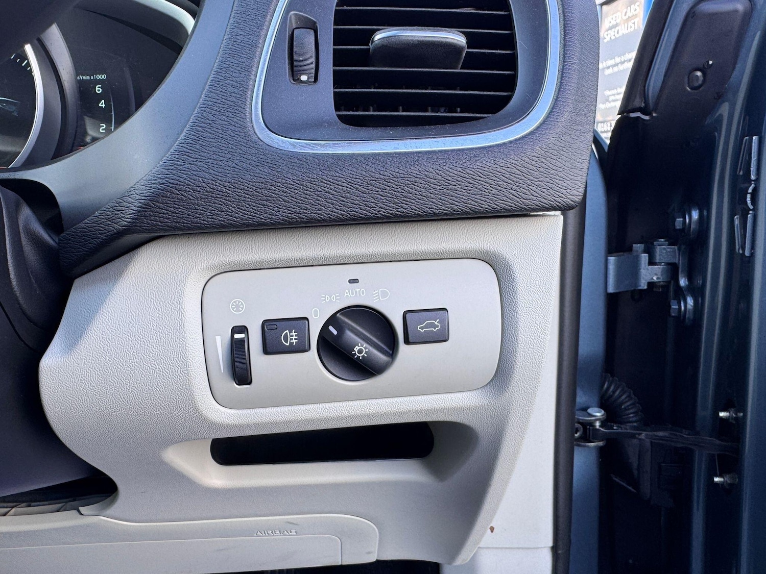 Used Volvo V40 2025 for sale - 76988023: Photo 16