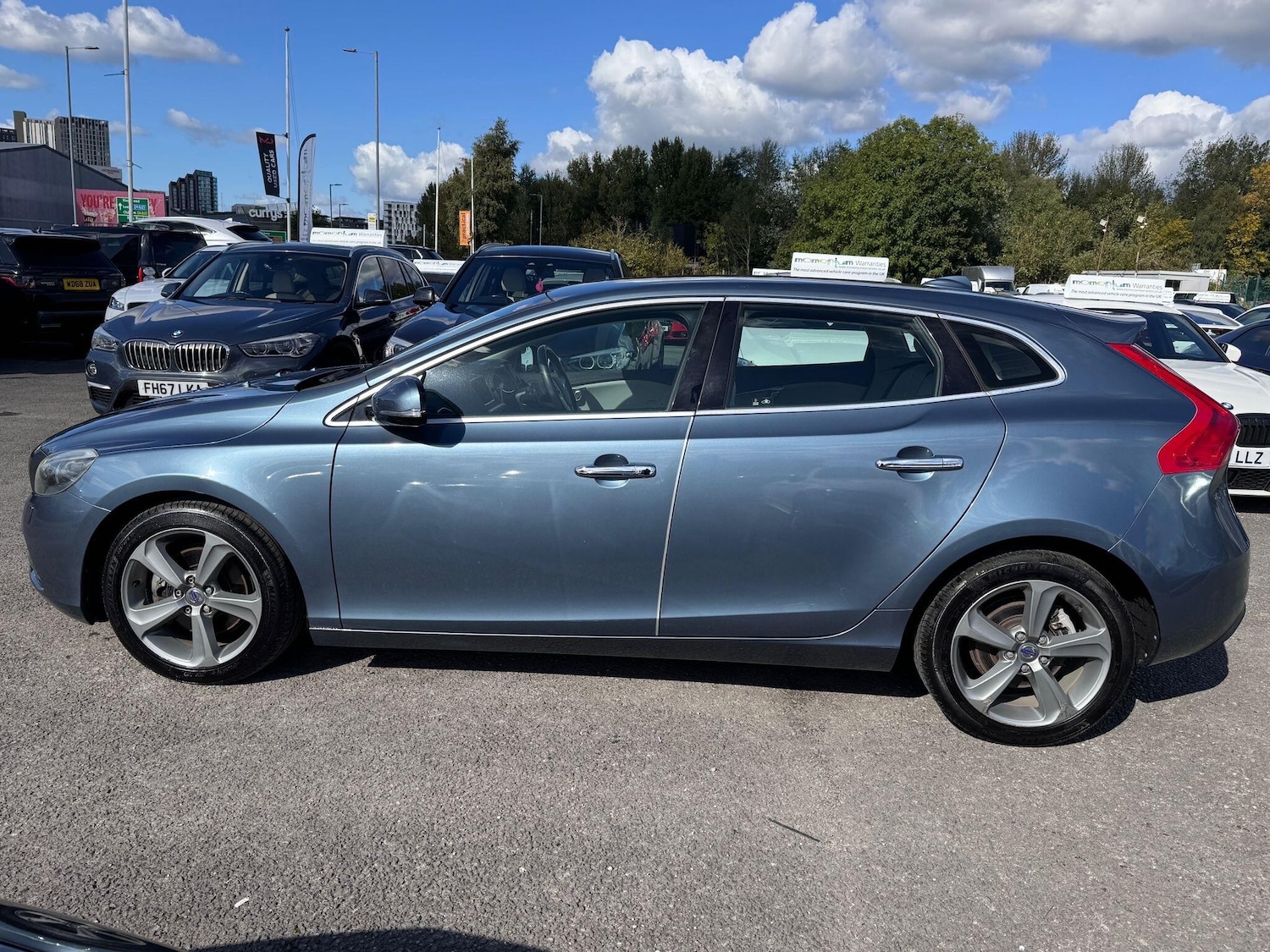 Used Volvo V40 2025 for sale - 76988023: Photo 9