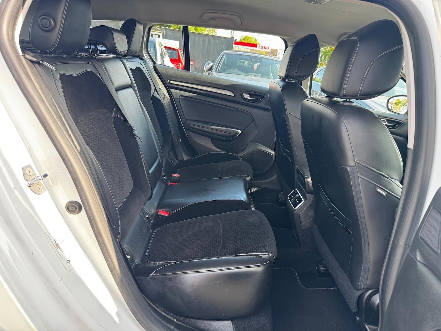 Used Renault Megane 2017 for sale - 76397871: Photo 25