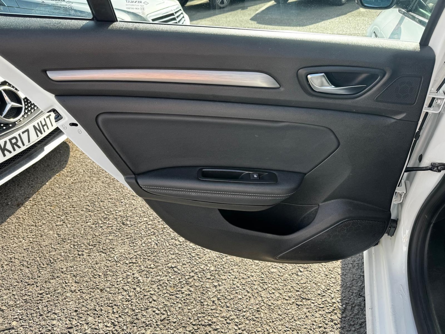 Used Renault Megane 2017 for sale - 76397871: Photo 28