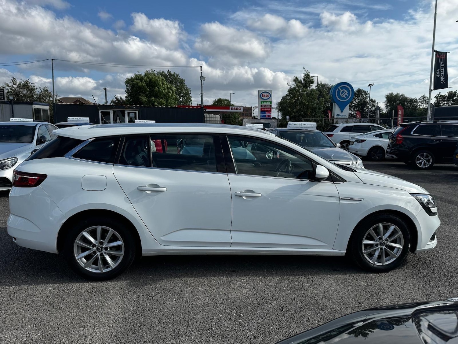 Used Renault Megane 2017 for sale - 76397871: Photo 6