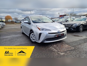 (22) - 1.8 VVT-h Excel Hatchback 5dr Petrol Hybrid CVT Euro 6 (s/s) (122 ps)