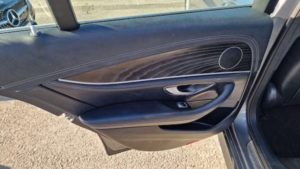 Used Mercedes-Benz E-Class 2017 for sale - 76136290: Photo 29